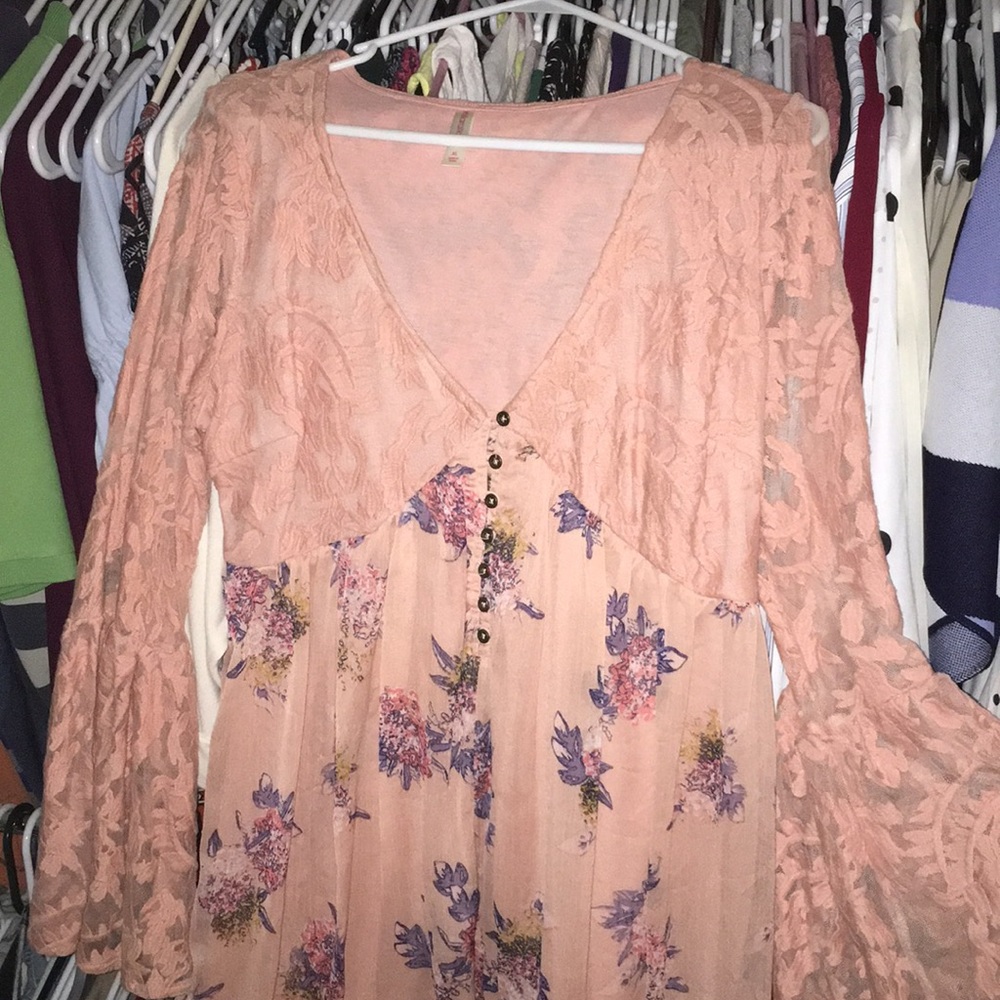 Amazing pink lace bell sleeve dress